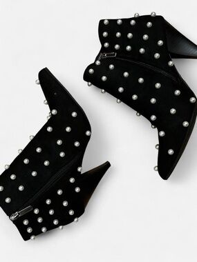 Black Pearl-Studded Ankle Boots - Women's Fashion Booties